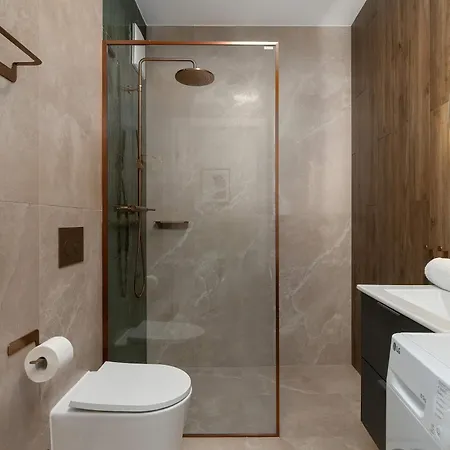 Apartment Stylish In A Modern Development Parking & Balcony By Renters Danzig