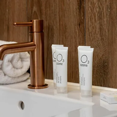 Apartment Stylish In A Modern Development Parking & Balcony By Renters *