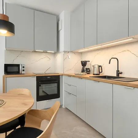 Appartement Stylish In A Modern Development Parking & Balcony By Renters Gdańsk