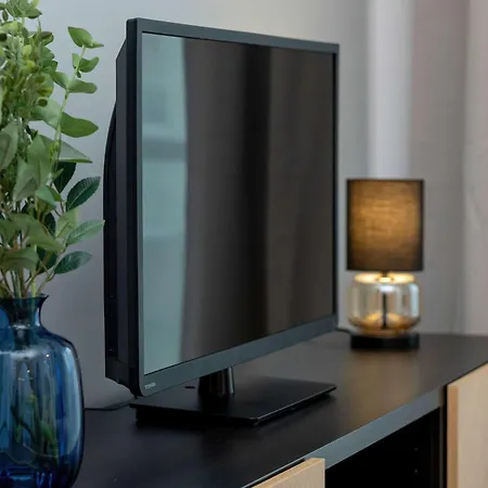 Apartamento Stylish In A Modern Development Parking & Balcony By Renters