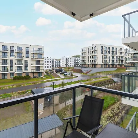 Stylish In A Modern Development Parking & Balcony By Renters Appartement